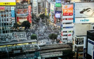 Folkmassan på Shibuyas korsning i Tokyo.